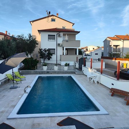 Apartments Ivana With The Pool Rovinjsko Selo Exterior foto