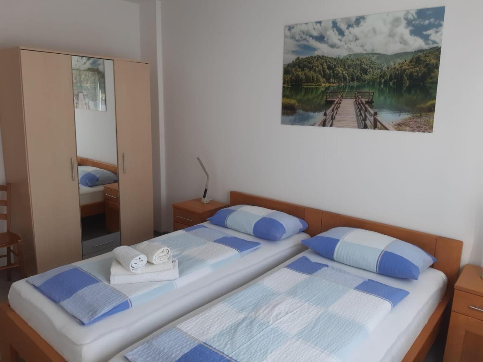 Apartments Ivana With The Pool Rovinjsko Selo Exterior foto